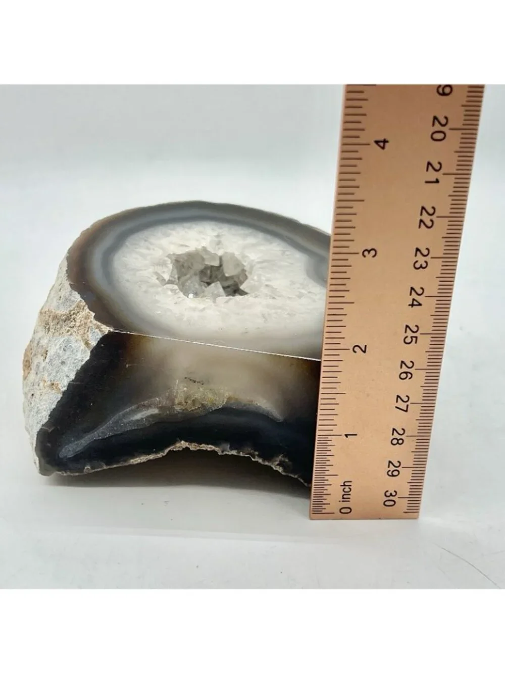 Natural Agate Geode Half Quartz Crystal Druzy Polished Stone Decor 4.25in